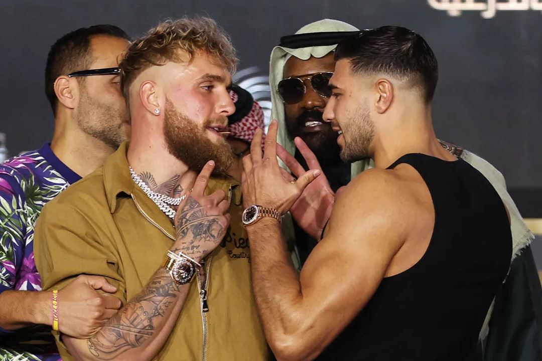 Jake Paul a Tommy Fury.